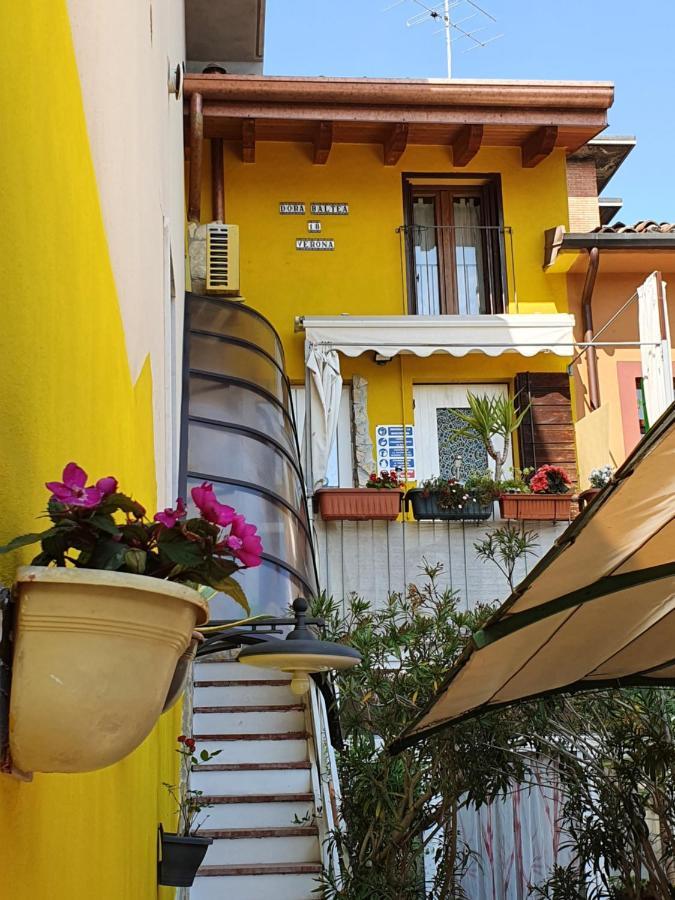 Dora Baltea Monolocale Primo Piano Mansarda Secondo Piano Verona Exteriör bild